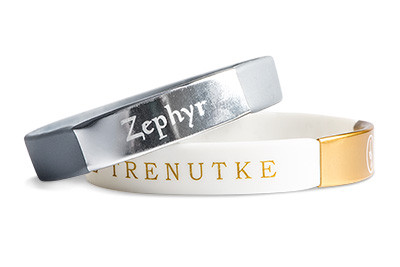 Jusqu'&agrave; 13 coloris de plaquettes disponibles. Vous pouvez imprim&eacute; votre message dans la couleur caoutchouc de votre choix. Couleurs fluo disponibles en silicone.